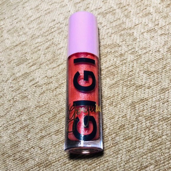 Gigi Gorgeous Shimmer Gloss - Picture 3 of 7